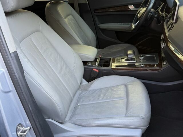 Серый Ауди Ку 5, объемом двигателя 2 л и пробегом 148 тыс. км за 20550 $, фото 19 на Automoto.ua