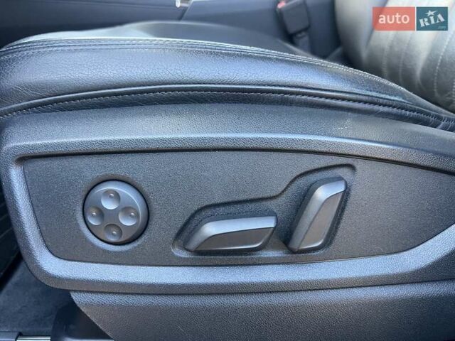 Серый Ауди Ку 5, объемом двигателя 2 л и пробегом 250 тыс. км за 18900 $, фото 20 на Automoto.ua