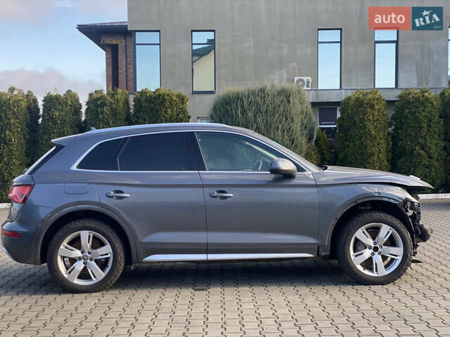 Серый Ауди Ку 5, объемом двигателя 1.98 л и пробегом 157 тыс. км за 14900 $, фото 5 на Automoto.ua