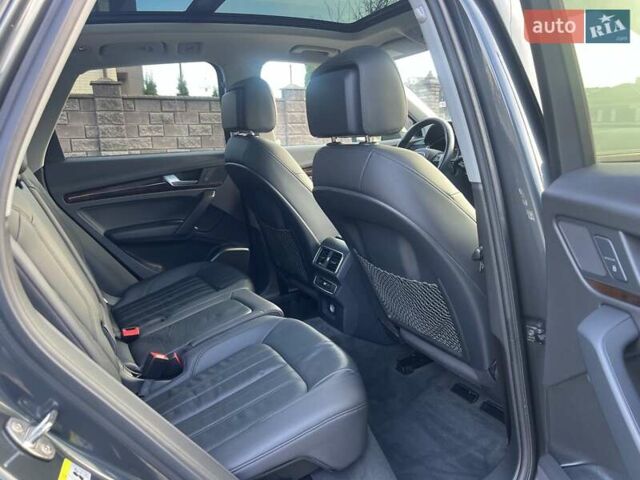 Серый Ауди Ку 5, объемом двигателя 2 л и пробегом 250 тыс. км за 18900 $, фото 15 на Automoto.ua