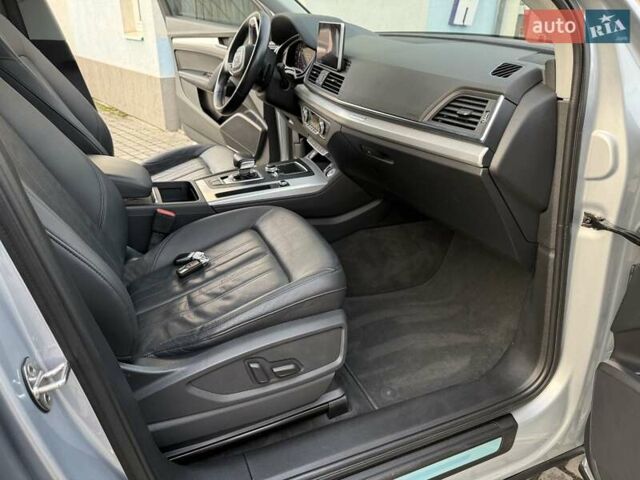 Сірий Ауді Ку 5, об'ємом двигуна 1.98 л та пробігом 129 тис. км за 25000 $, фото 25 на Automoto.ua