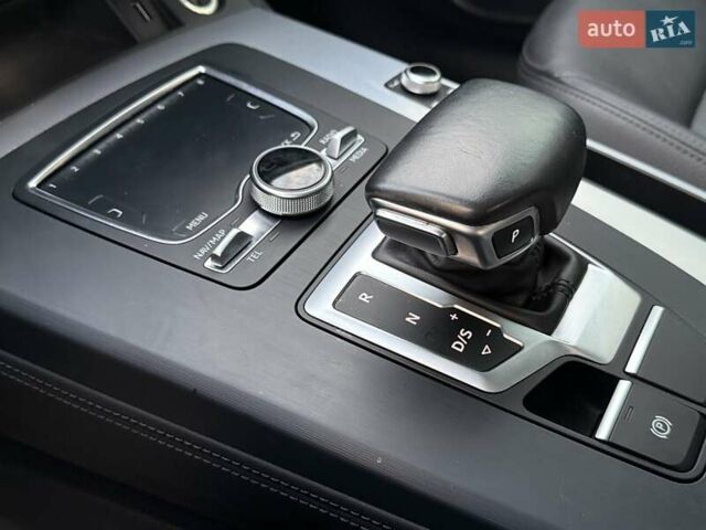 Сірий Ауді Ку 5, об'ємом двигуна 1.98 л та пробігом 129 тис. км за 25000 $, фото 37 на Automoto.ua