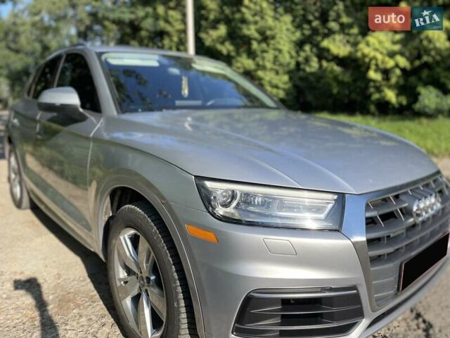 Серый Ауди Ку 5, объемом двигателя 2 л и пробегом 190 тыс. км за 19999 $, фото 3 на Automoto.ua