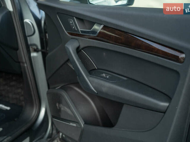 Серый Ауди Ку 5, объемом двигателя 1.98 л и пробегом 127 тыс. км за 27500 $, фото 39 на Automoto.ua