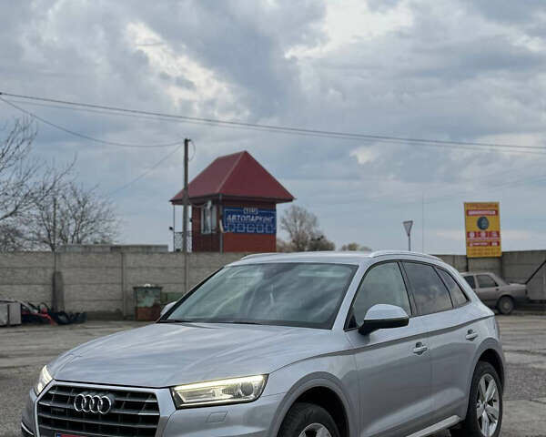 Сірий Ауді Ку 5, об'ємом двигуна 0 л та пробігом 194 тис. км за 19700 $, фото 1 на Automoto.ua