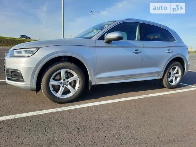 Серый Ауди Ку 5, объемом двигателя 2 л и пробегом 140 тыс. км за 30800 $, фото 1 на Automoto.ua