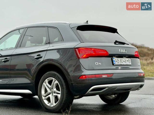 Сірий Ауді Ку 5, об'ємом двигуна 2 л та пробігом 136 тис. км за 24999 $, фото 14 на Automoto.ua