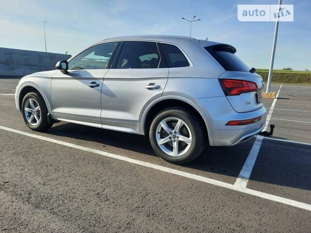 Серый Ауди Ку 5, объемом двигателя 2 л и пробегом 140 тыс. км за 30800 $, фото 3 на Automoto.ua