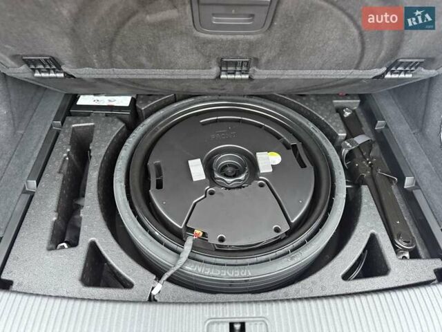 Серый Ауди Ку 5, объемом двигателя 1.98 л и пробегом 143 тыс. км за 26900 $, фото 26 на Automoto.ua