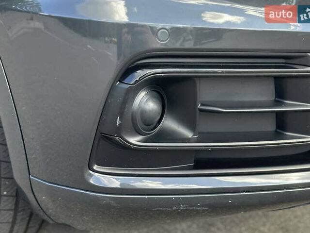 Сірий Ауді Ку 5, об'ємом двигуна 1.98 л та пробігом 121 тис. км за 24200 $, фото 9 на Automoto.ua