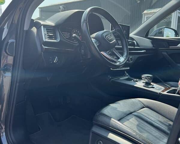 Серый Ауди Ку 5, объемом двигателя 1.98 л и пробегом 118 тыс. км за 24950 $, фото 4 на Automoto.ua