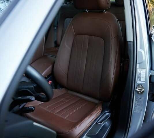 Сірий Ауді Ку 5, об'ємом двигуна 2 л та пробігом 156 тис. км за 31750 $, фото 43 на Automoto.ua