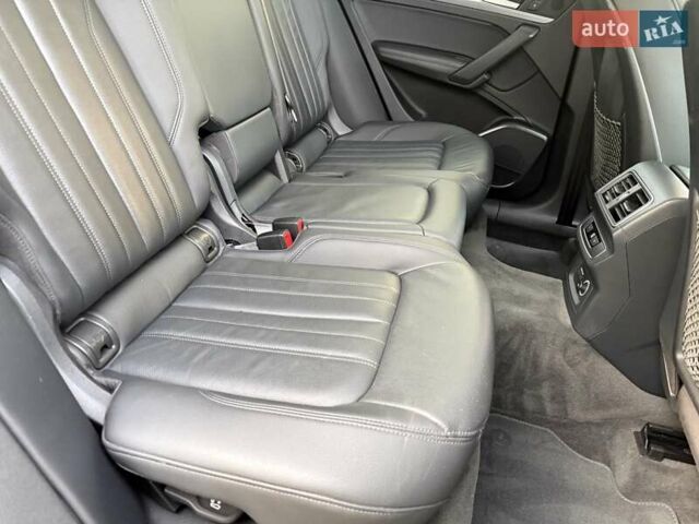 Сірий Ауді Ку 5, об'ємом двигуна 1.98 л та пробігом 129 тис. км за 25000 $, фото 20 на Automoto.ua