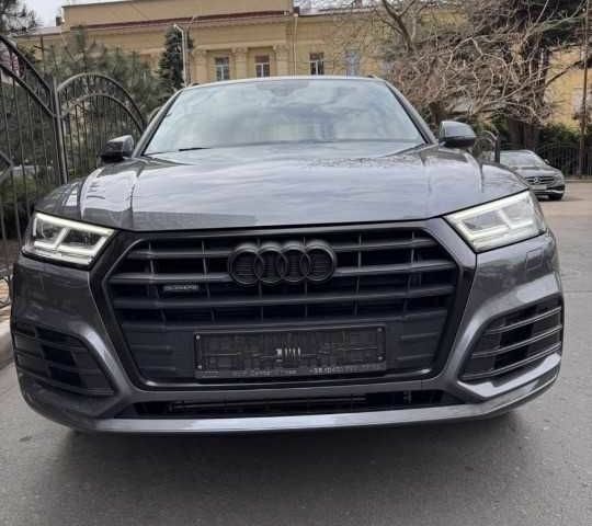 Серый Ауди Ку 5, объемом двигателя 2 л и пробегом 85 тыс. км за 21700 $, фото 3 на Automoto.ua