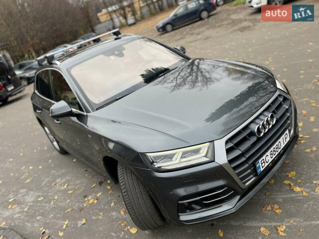 Серый Ауди Ку 5, объемом двигателя 1.97 л и пробегом 125 тыс. км за 35000 $, фото 13 на Automoto.ua