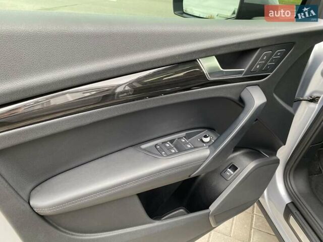 Сірий Ауді Ку 5, об'ємом двигуна 1.98 л та пробігом 84 тис. км за 27900 $, фото 9 на Automoto.ua