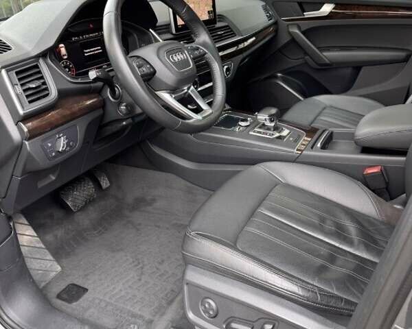 Серый Ауди Ку 5, объемом двигателя 1.98 л и пробегом 82 тыс. км за 21500 $, фото 8 на Automoto.ua