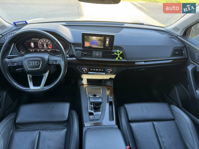 Серый Ауди Ку 5, объемом двигателя 1.98 л и пробегом 206 тыс. км за 23800 $, фото 21 на Automoto.ua