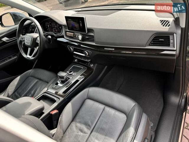 Сірий Ауді Ку 5, об'ємом двигуна 1.98 л та пробігом 72 тис. км за 29900 $, фото 43 на Automoto.ua