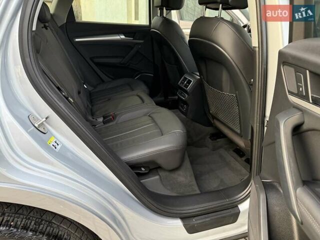 Сірий Ауді Ку 5, об'ємом двигуна 1.98 л та пробігом 129 тис. км за 25000 $, фото 17 на Automoto.ua