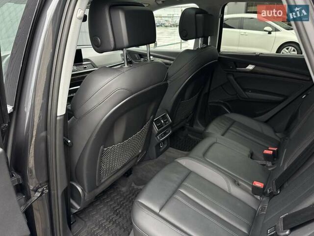 Сірий Ауді Ку 5, об'ємом двигуна 1.98 л та пробігом 179 тис. км за 26900 $, фото 23 на Automoto.ua