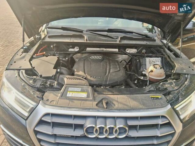 Серый Ауди Ку 5, объемом двигателя 1.98 л и пробегом 185 тыс. км за 27400 $, фото 22 на Automoto.ua