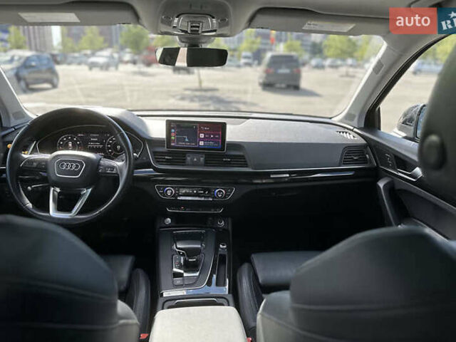 Сірий Ауді Ку 5, об'ємом двигуна 1.98 л та пробігом 121 тис. км за 24200 $, фото 13 на Automoto.ua