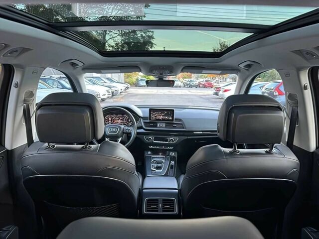 Серый Ауди Ку 5, объемом двигателя 2 л и пробегом 30 тыс. км за 7700 $, фото 12 на Automoto.ua