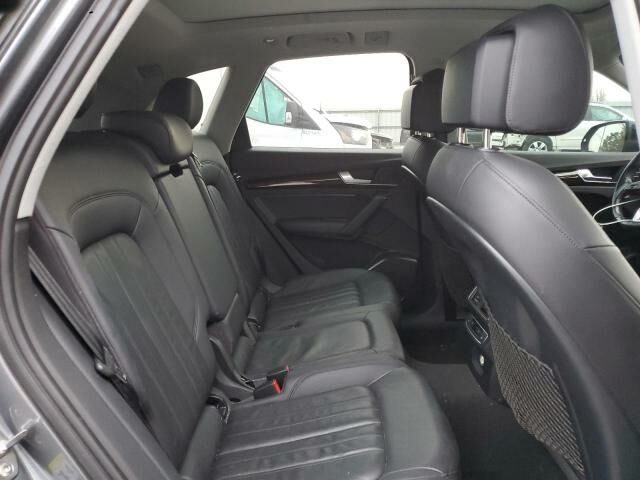 Серый Ауди Ку 5, объемом двигателя 2 л и пробегом 223 тыс. км за 18000 $, фото 10 на Automoto.ua