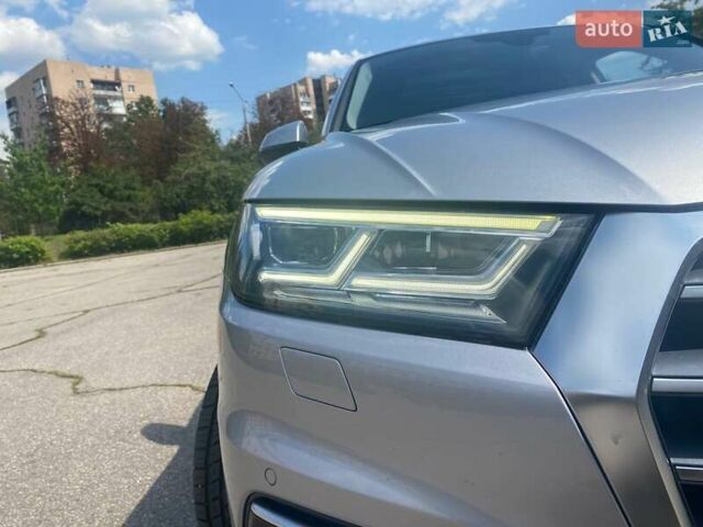 Сірий Ауді Ку 5, об'ємом двигуна 1.98 л та пробігом 97 тис. км за 30999 $, фото 8 на Automoto.ua