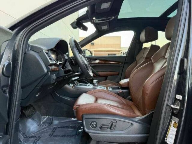 Сірий Ауді Ку 5, об'ємом двигуна 2 л та пробігом 89 тис. км за 9000 $, фото 7 на Automoto.ua