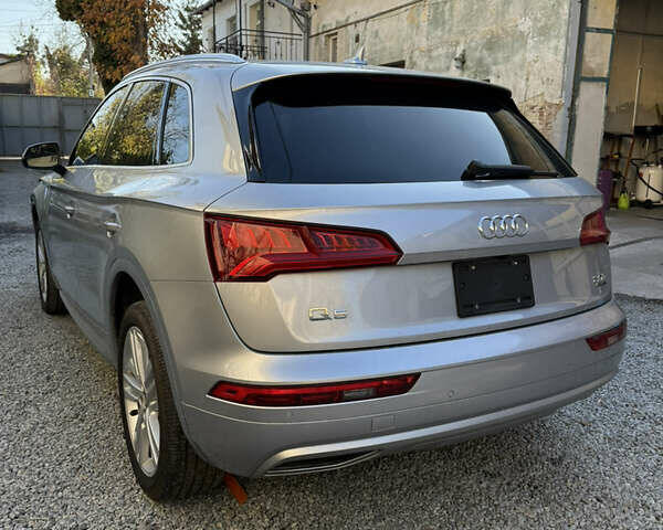 Сірий Ауді Ку 5, об'ємом двигуна 2 л та пробігом 148 тис. км за 20550 $, фото 26 на Automoto.ua