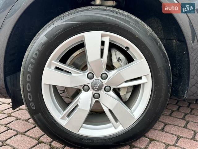 Сірий Ауді Ку 5, об'ємом двигуна 1.98 л та пробігом 72 тис. км за 29900 $, фото 25 на Automoto.ua