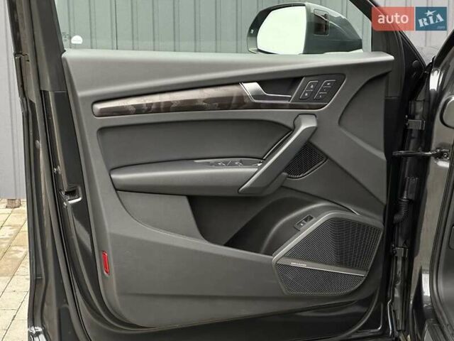 Сірий Ауді Ку 5, об'ємом двигуна 1.98 л та пробігом 179 тис. км за 26900 $, фото 31 на Automoto.ua