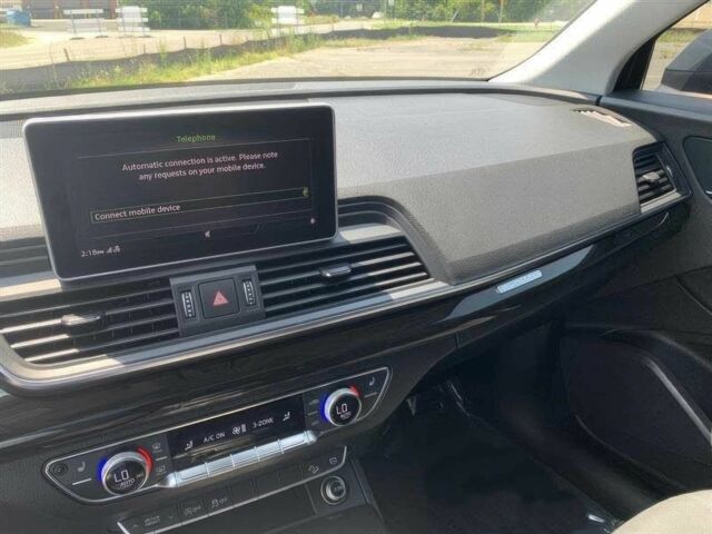 Сірий Ауді Ку 5, об'ємом двигуна 2 л та пробігом 30 тис. км за 8200 $, фото 11 на Automoto.ua