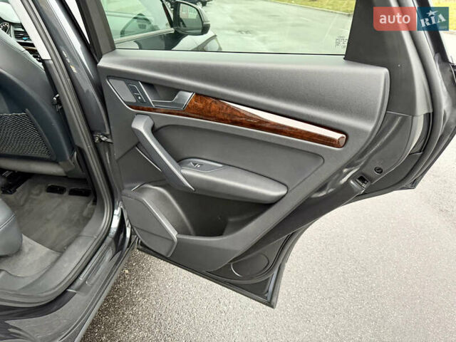 Сірий Ауді Ку 5, об'ємом двигуна 2 л та пробігом 136 тис. км за 24999 $, фото 48 на Automoto.ua