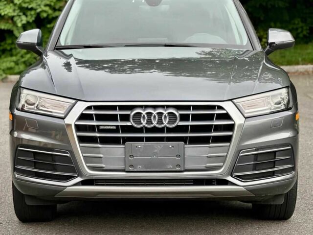 Сірий Ауді Ку 5, об'ємом двигуна 2 л та пробігом 32 тис. км за 17500 $, фото 1 на Automoto.ua