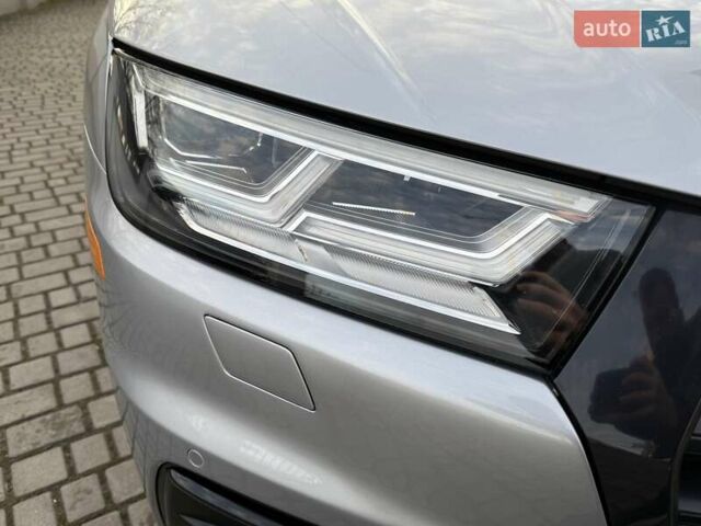 Сірий Ауді Ку 5, об'ємом двигуна 1.98 л та пробігом 129 тис. км за 25000 $, фото 36 на Automoto.ua