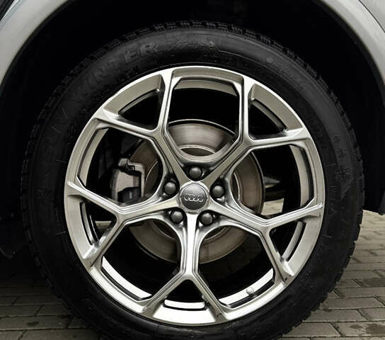 Сірий Ауді Ку 5, об'ємом двигуна 1.99 л та пробігом 84 тис. км за 31000 $, фото 35 на Automoto.ua