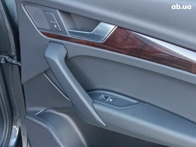 Серый Ауди Ку 5, объемом двигателя 2 л и пробегом 99 тыс. км за 25290 $, фото 33 на Automoto.ua