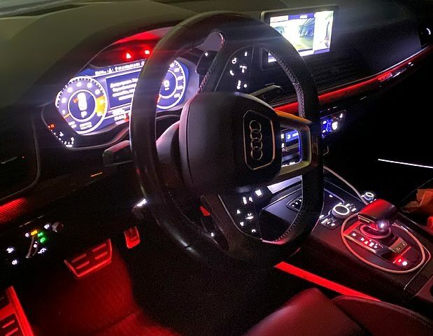Серый Ауди Ку 5, объемом двигателя 3 л и пробегом 41 тыс. км за 30500 $, фото 7 на Automoto.ua