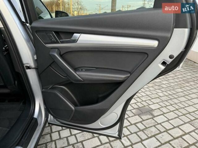 Сірий Ауді Ку 5, об'ємом двигуна 1.98 л та пробігом 129 тис. км за 25000 $, фото 22 на Automoto.ua