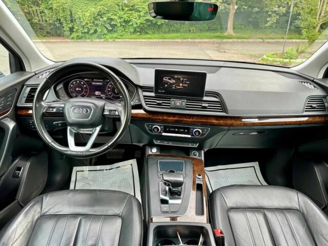 Сірий Ауді Ку 5, об'ємом двигуна 2 л та пробігом 32 тис. км за 17500 $, фото 10 на Automoto.ua