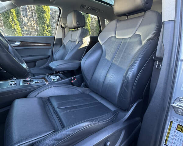 Серый Ауди Ку 5, объемом двигателя 1.98 л и пробегом 206 тыс. км за 23800 $, фото 22 на Automoto.ua