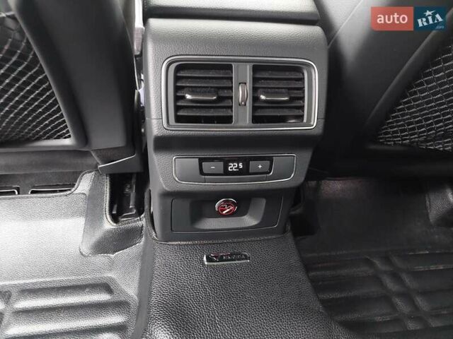 Сірий Ауді Ку 5, об'ємом двигуна 1.98 л та пробігом 122 тис. км за 23800 $, фото 30 на Automoto.ua