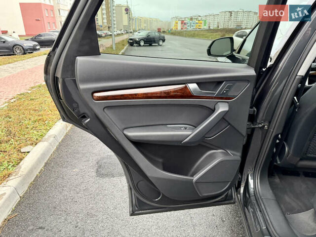 Сірий Ауді Ку 5, об'ємом двигуна 2 л та пробігом 136 тис. км за 24999 $, фото 57 на Automoto.ua