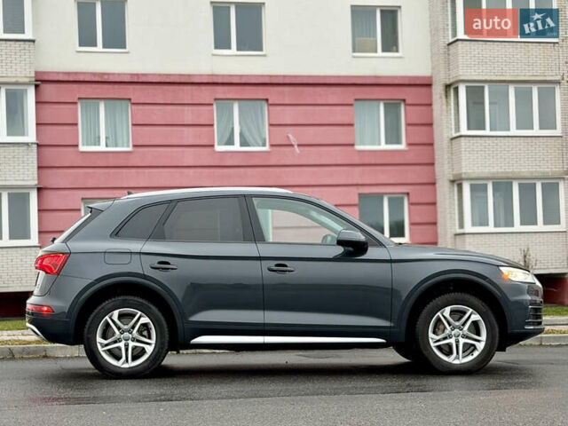 Сірий Ауді Ку 5, об'ємом двигуна 2 л та пробігом 136 тис. км за 24999 $, фото 5 на Automoto.ua