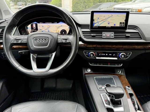 Сірий Ауді Ку 5, об'ємом двигуна 2 л та пробігом 80 тис. км за 14000 $, фото 14 на Automoto.ua