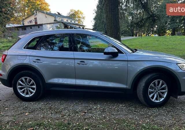 Сірий Ауді Ку 5, об'ємом двигуна 2 л та пробігом 156 тис. км за 31750 $, фото 77 на Automoto.ua