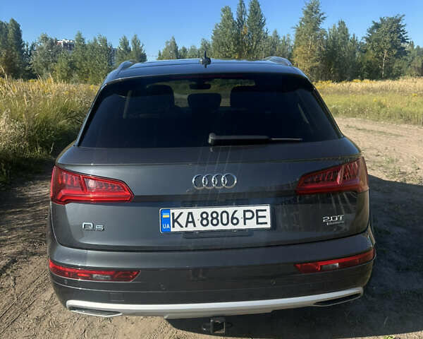 Сірий Ауді Ку 5, об'ємом двигуна 1.98 л та пробігом 95 тис. км за 28800 $, фото 5 на Automoto.ua